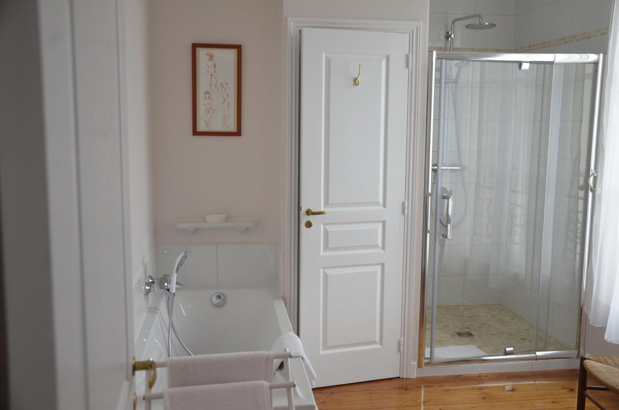 Le Gite Du Bas Manoir Bretteville-sur-Odon Kültér fotó